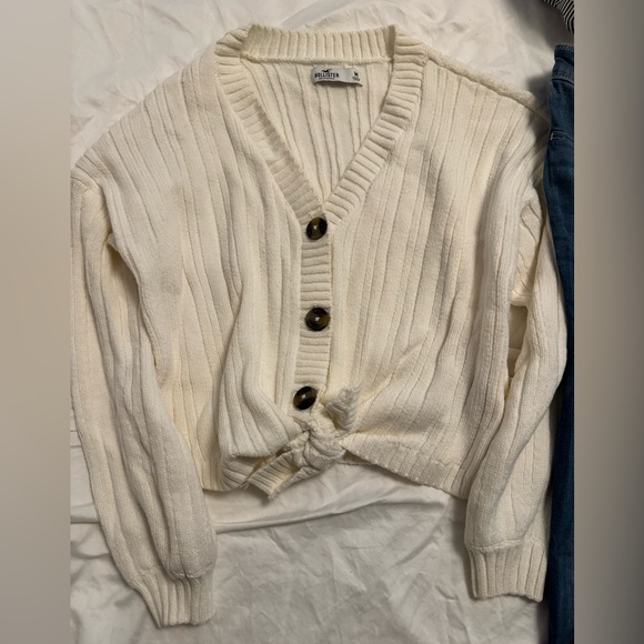 Hollister Bundle EUC Sz M/L - Picture 5 of 7